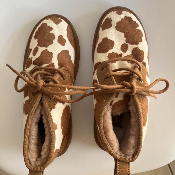 UGG NEUMEL Cow Print Boots Chukka ANKLE Chestnut & White Women's 8 - Picture 13 of 15